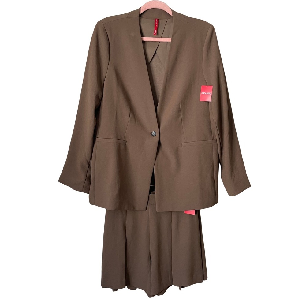 Spanx 2 Piece Set Medium Brown The Perfect Oversized Blazer and Pleated Short